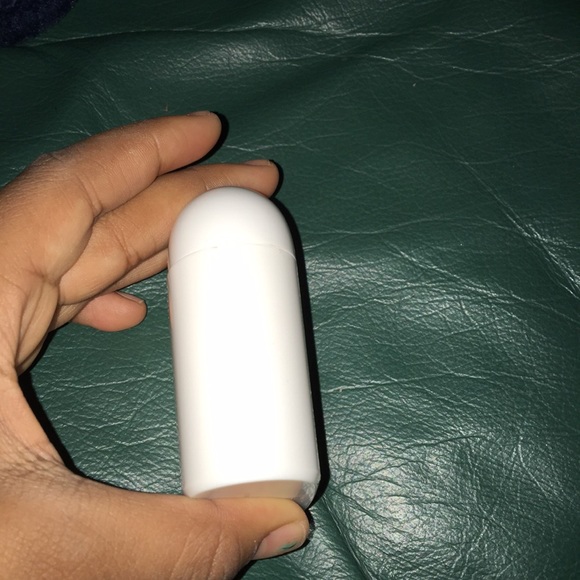 Aniyah whatβs up Apple store can be sometimes used - Picture 4 of 4